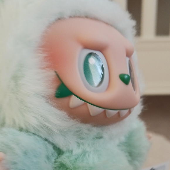 (Serenity) Authentic Pop Mart Big Into Energy Labubu - Open Box - Picture 7 of 17